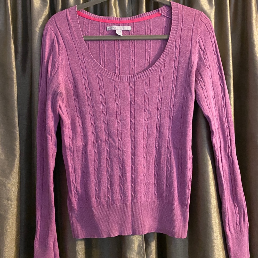 Old navy cable knit sweater